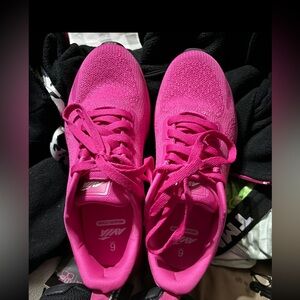 tennis shoes